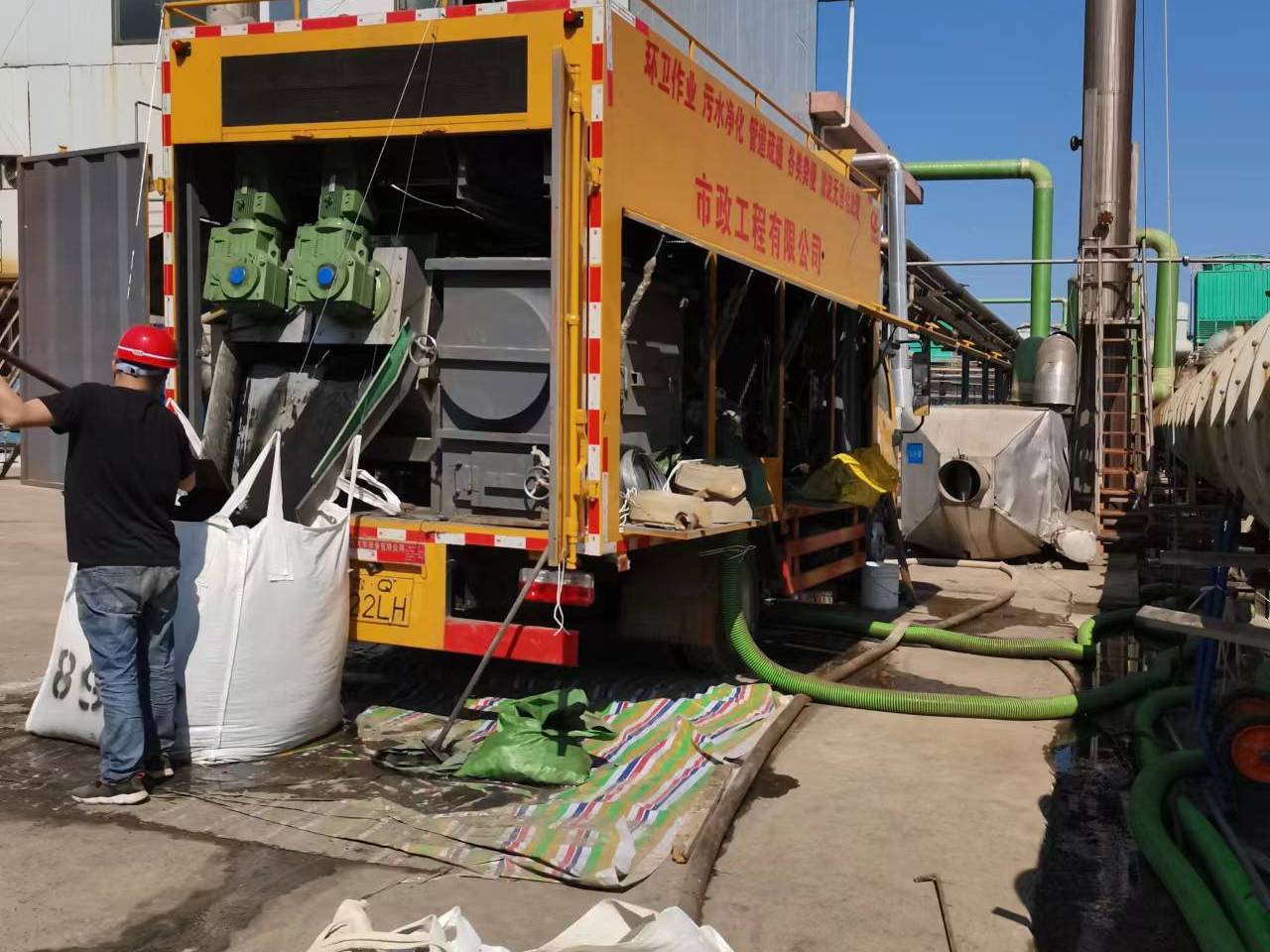 曹妃甸淤泥压干处理